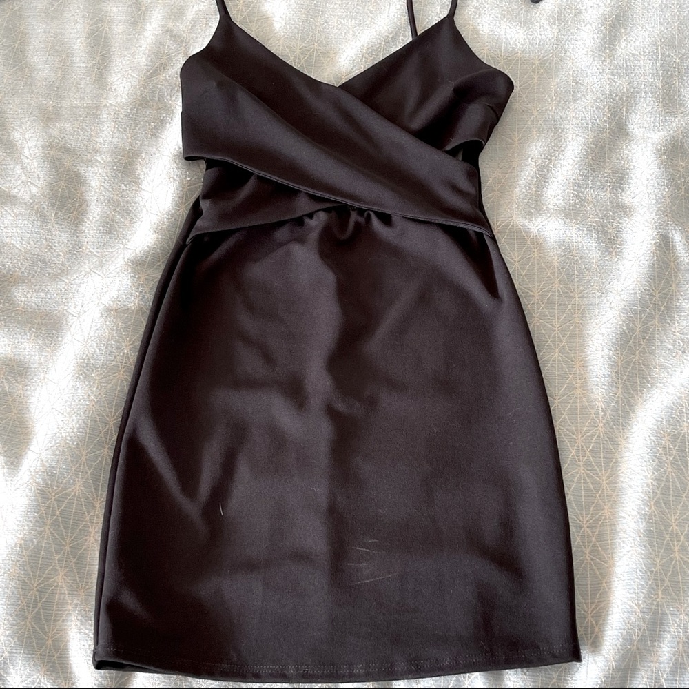 EUC Black wrap cutout bandage bodycon dress size s